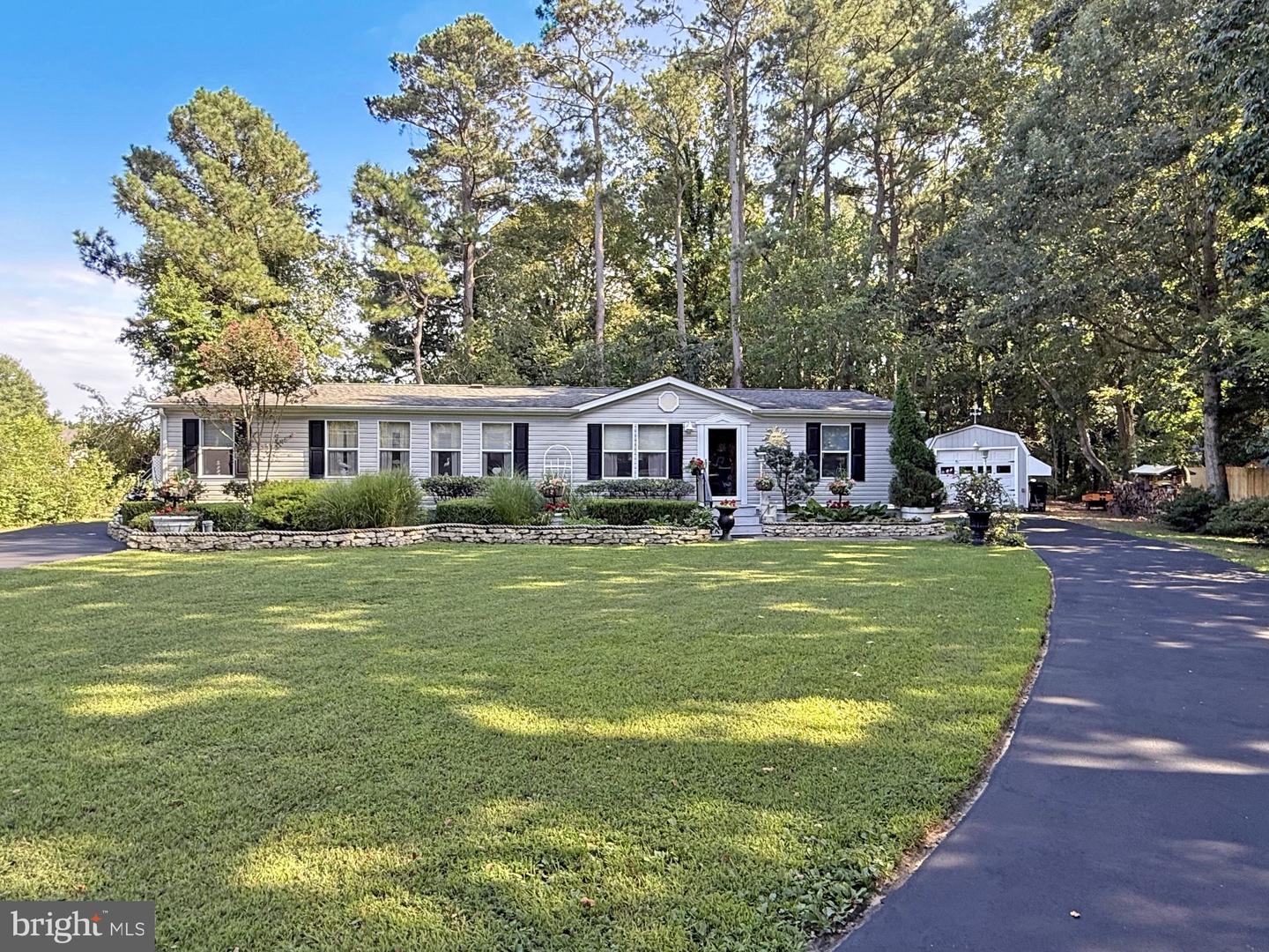 17217 Minos Conaway Rd Property Photo 2