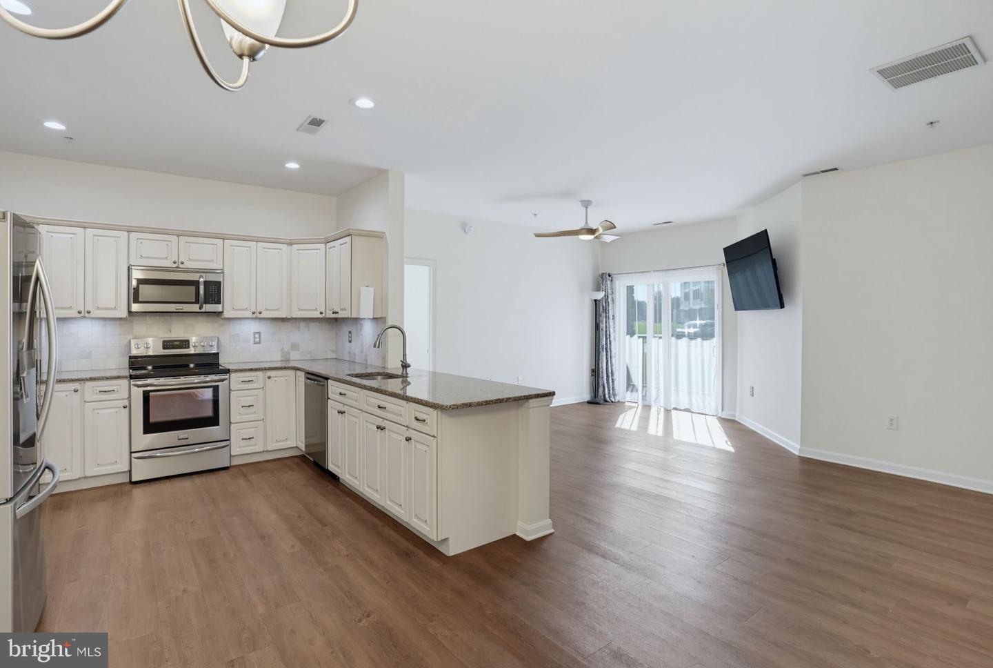 3401b S Sagamore Dr #3401b Property Photo 17