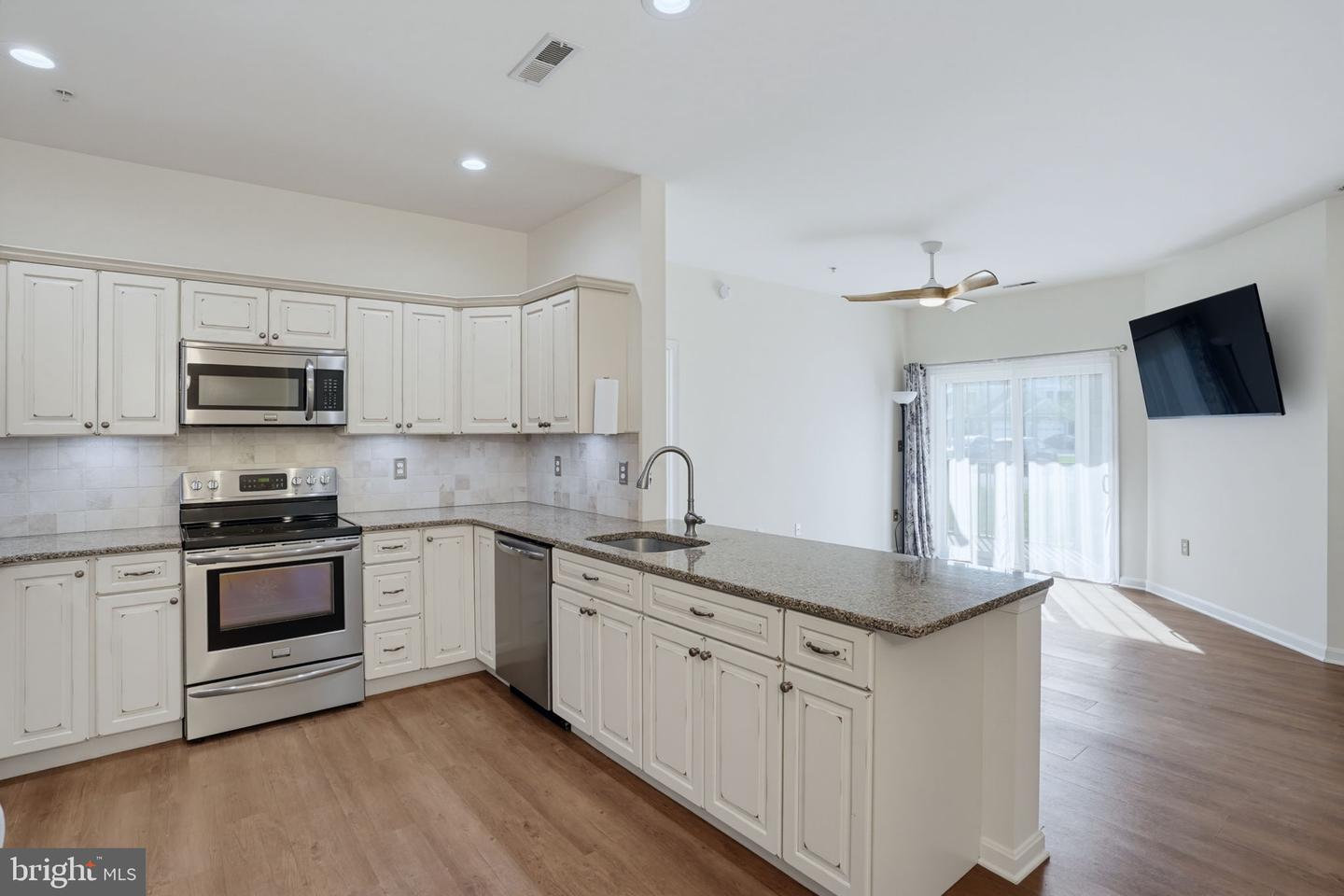 3401b S Sagamore Dr #3401b Property Photo 18