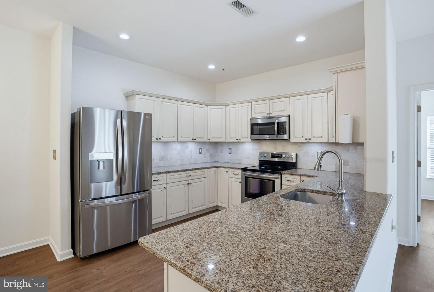 3401b S Sagamore Dr #3401b Property Photo 19