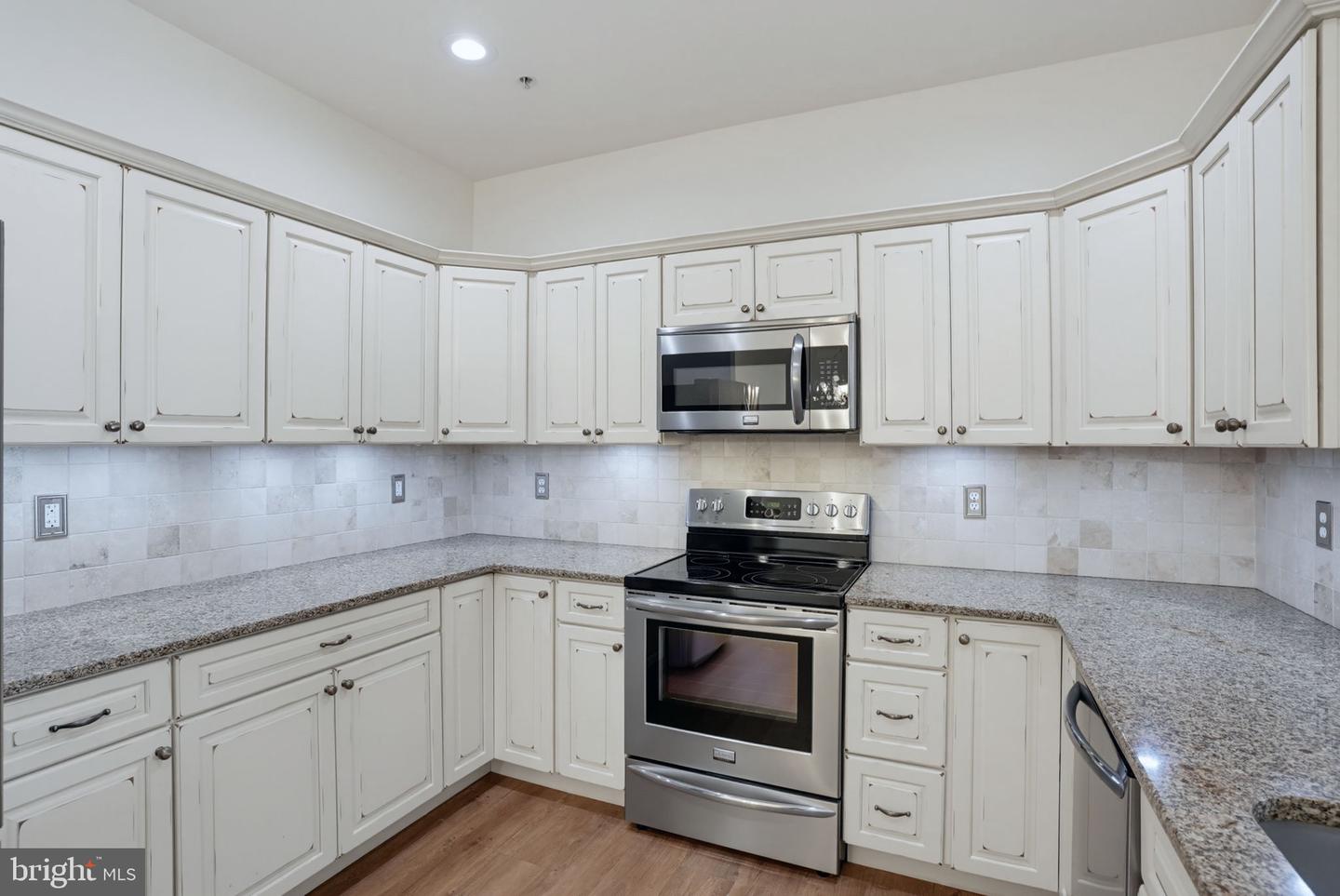3401b S Sagamore Dr #3401b Property Photo 21