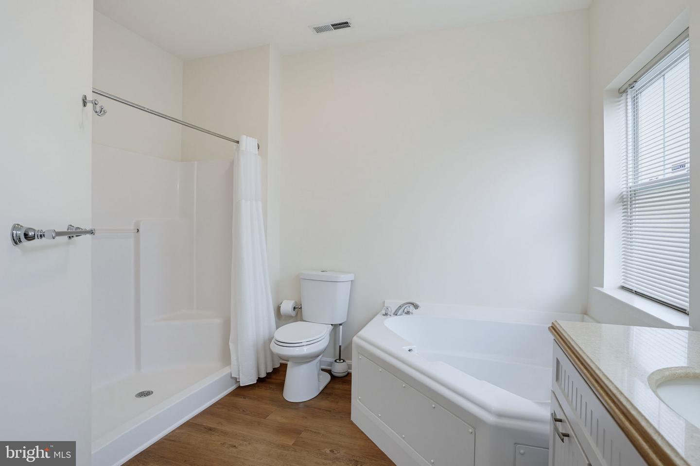 3401b S Sagamore Dr #3401b Property Photo 33