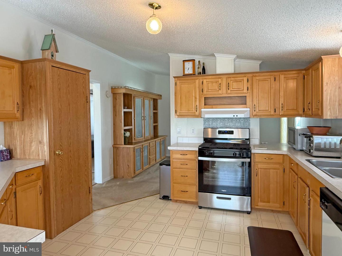 35092 South Dr #d-33 Property Photo 13