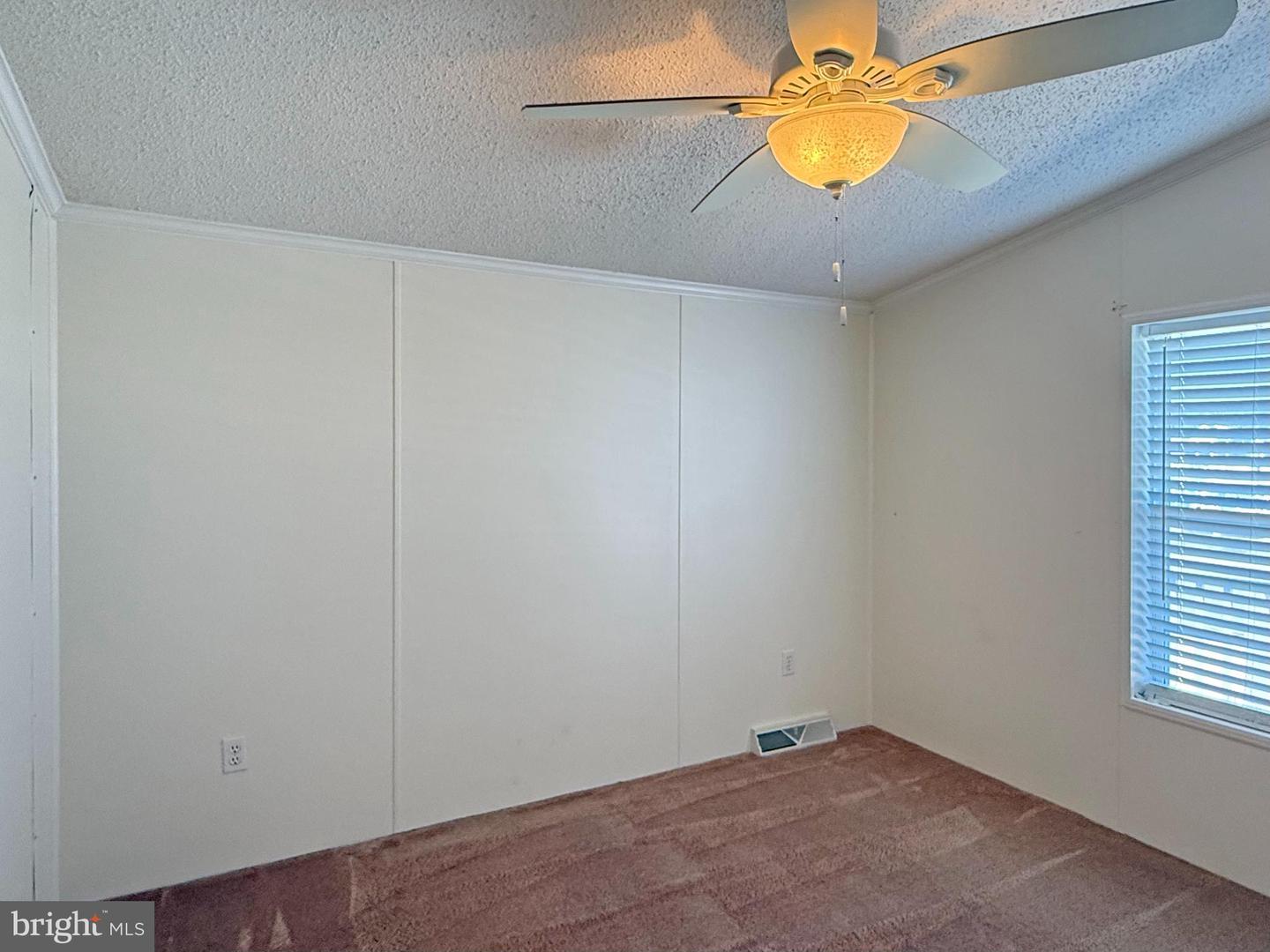 35092 South Dr #d-33 Property Photo 34