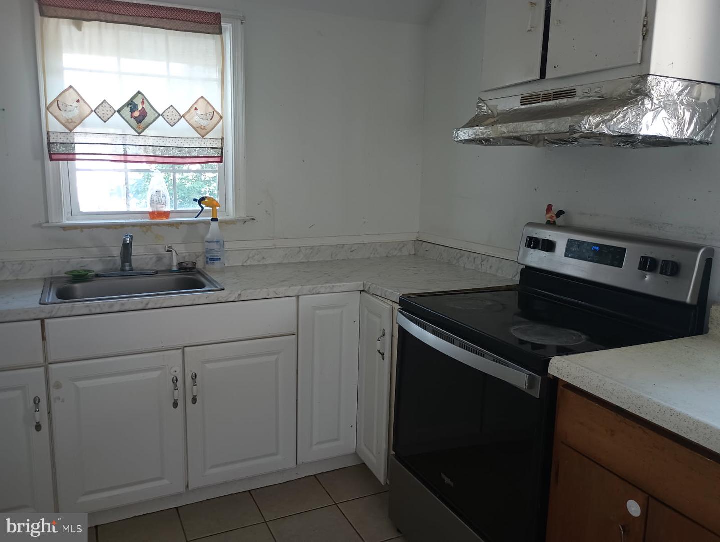 32908 Swamp Rd Property Photo 6