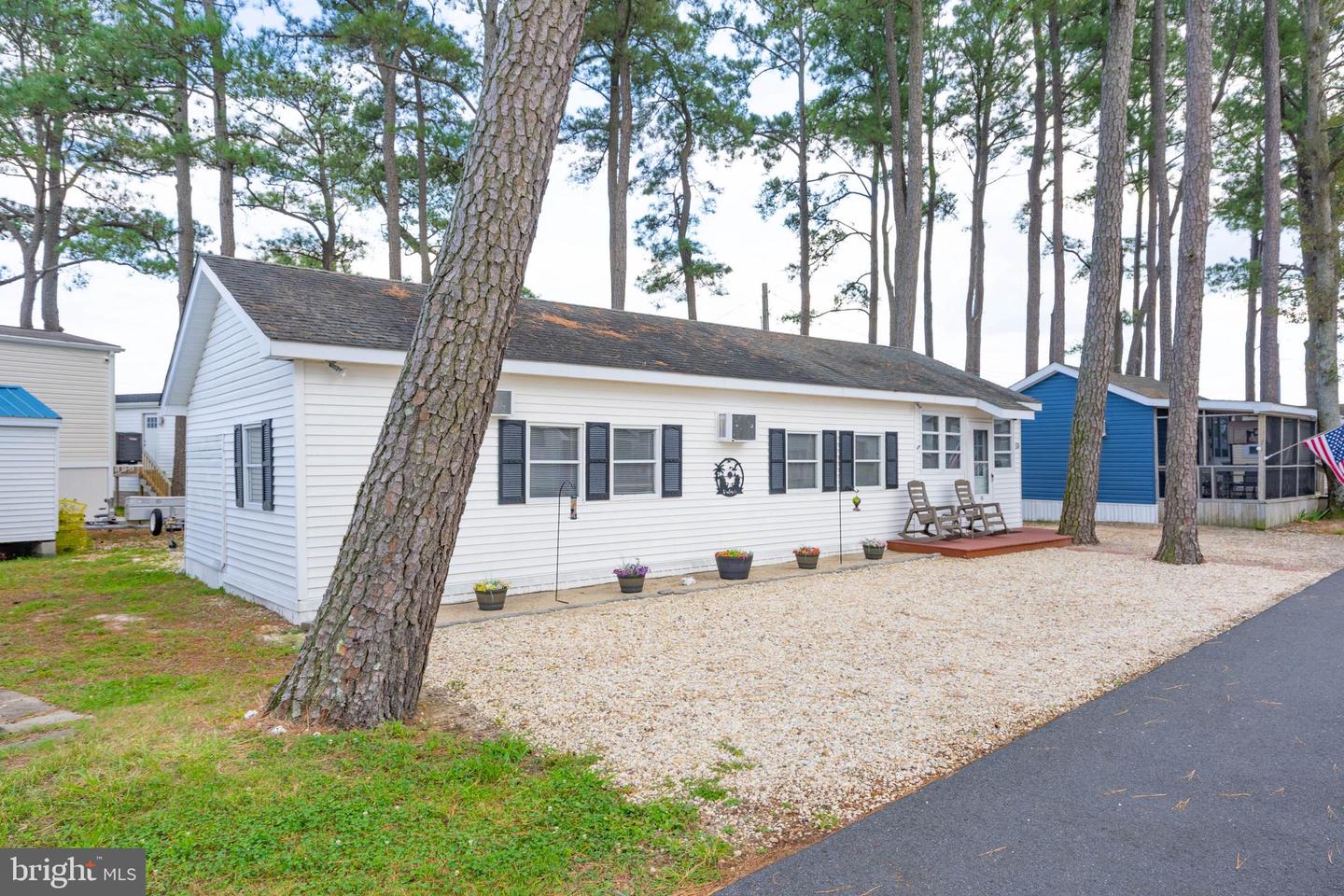 16 Oyster Rd Property Photo 2