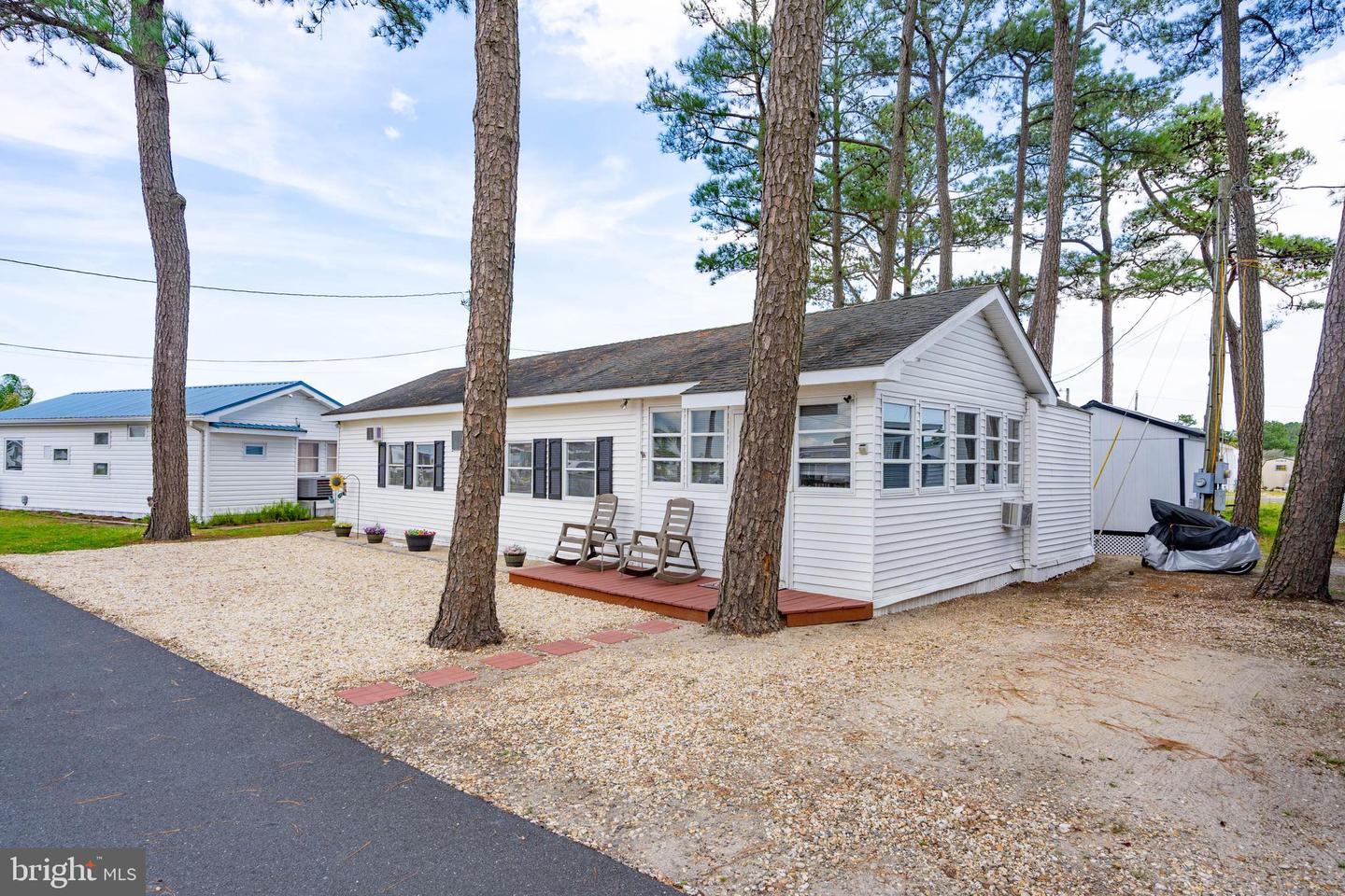 16 Oyster Rd Property Photo 3