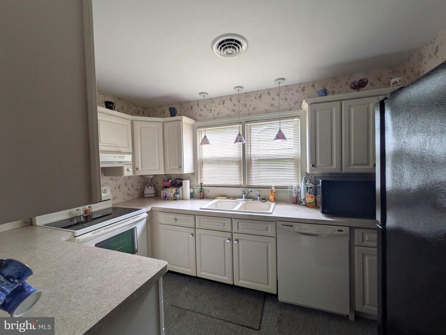 722 E Ivy Dr Property Photo 8