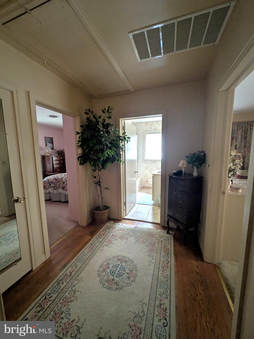 722 E Ivy Dr Property Photo 15