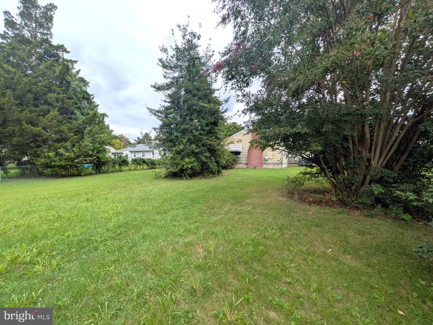 722 E Ivy Dr Property Photo 37