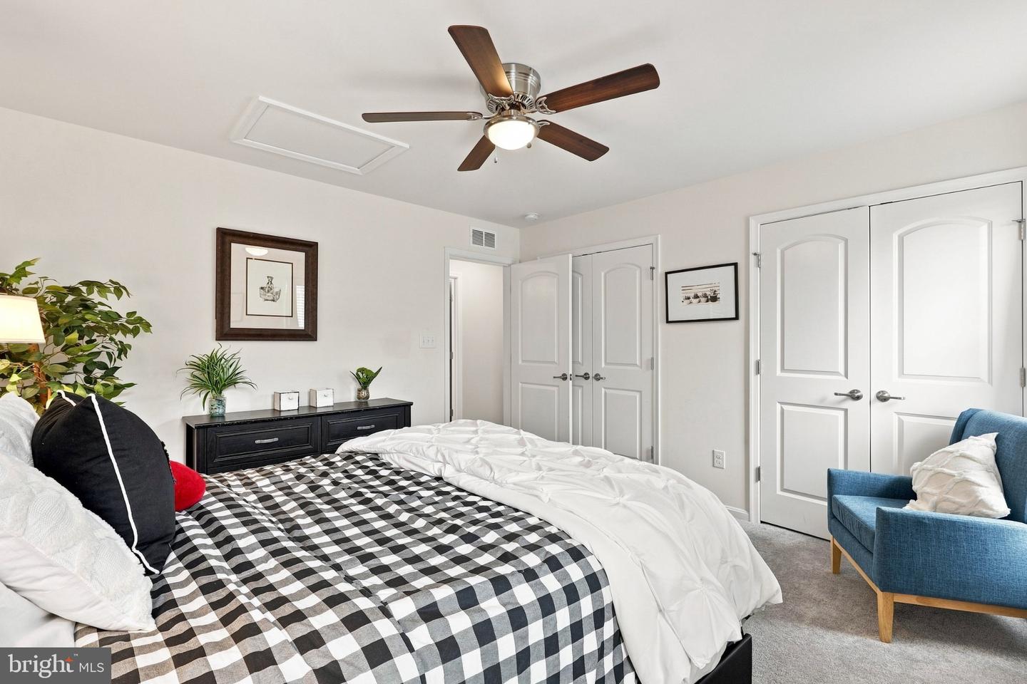 205 Lantern Ln Property Photo 35