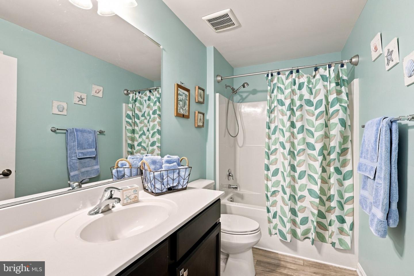 205 Lantern Ln Property Photo 36