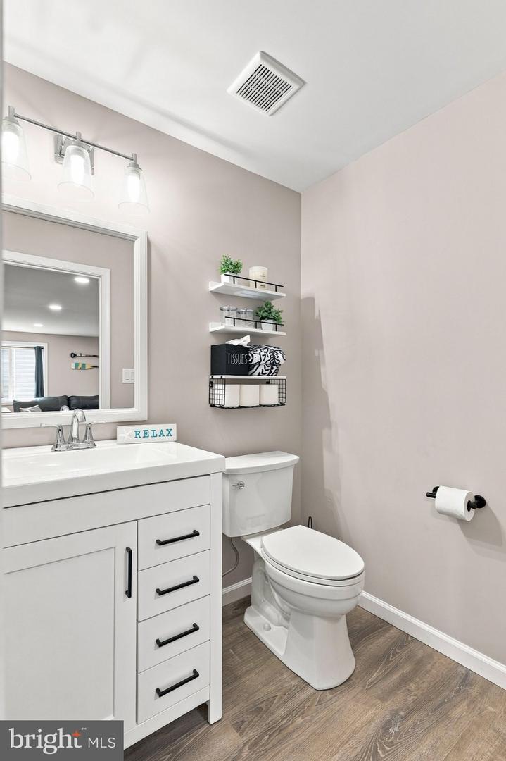 205 Lantern Ln Property Photo 49