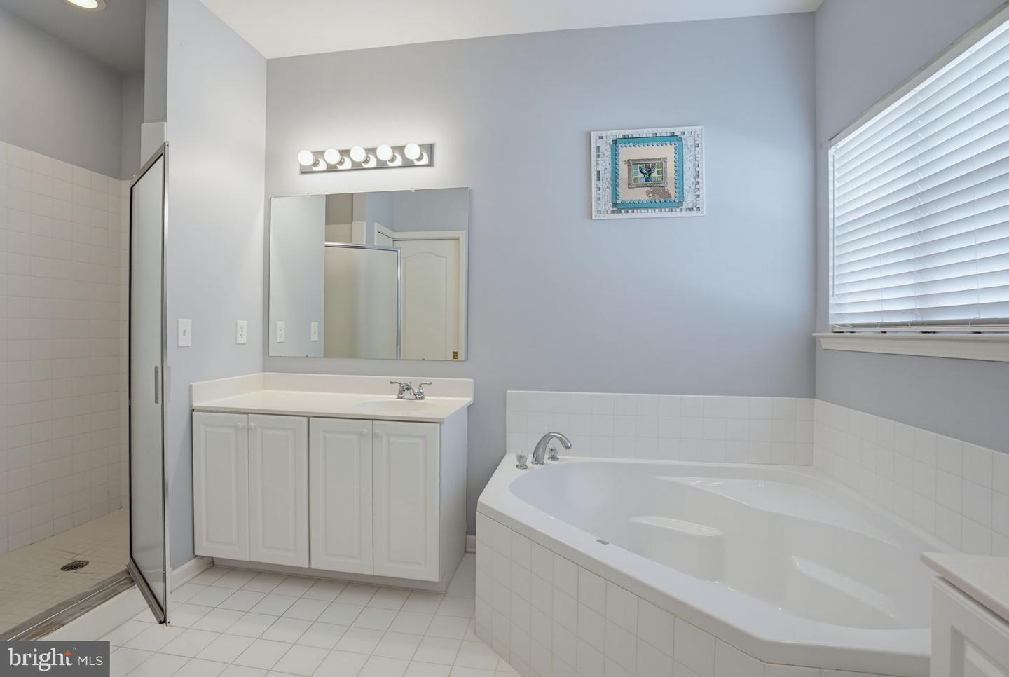 16 Adriatic Dr Property Photo 27
