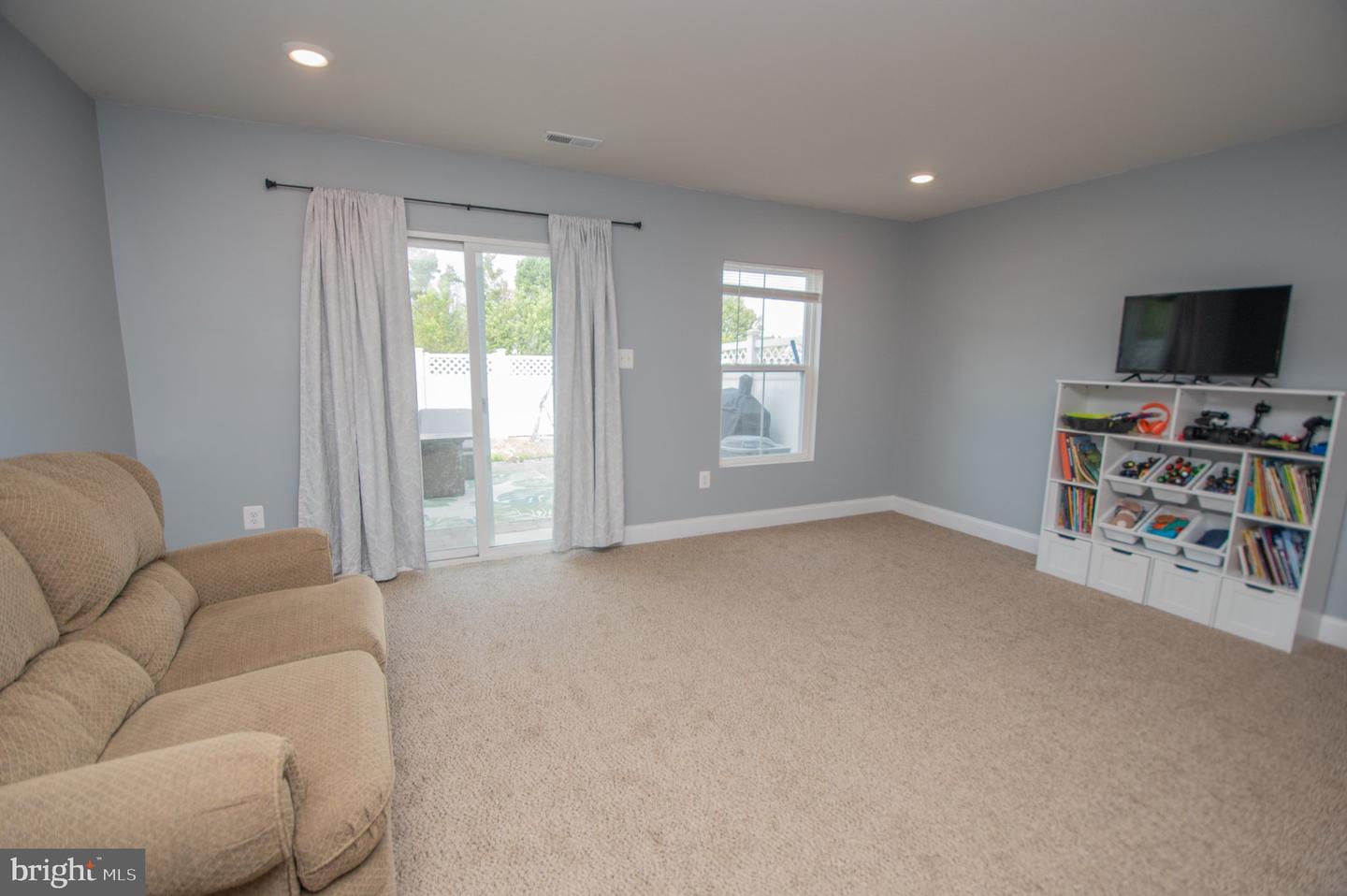 35207 Wright Way Property Photo 3
