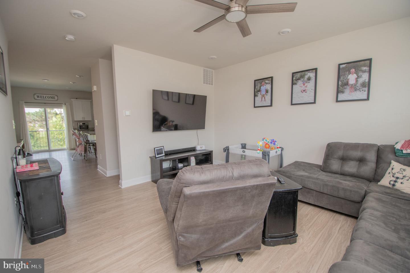 35207 Wright Way Property Photo 8