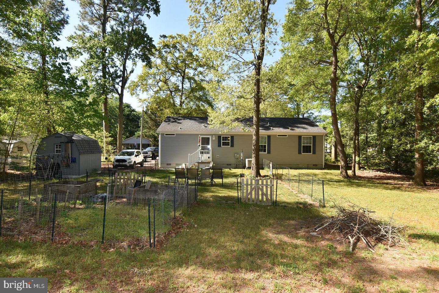 146 Laurel Ave Property Photo 22