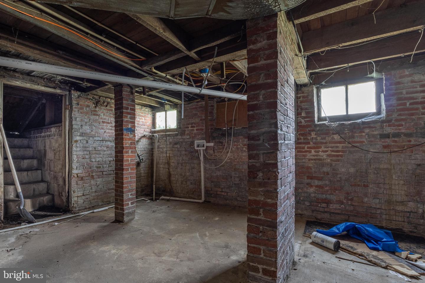 321 N Pine St Property Photo 11