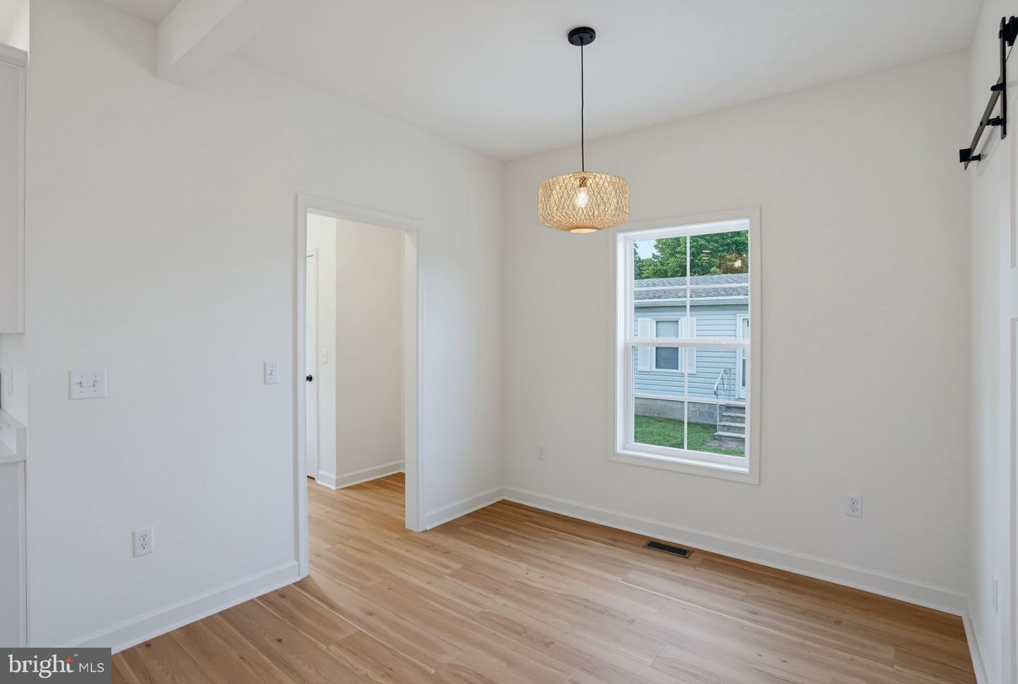 14452 Slim St Property Photo 21