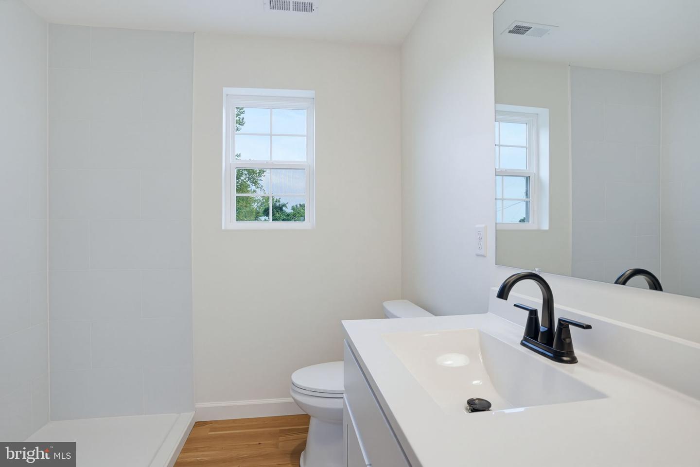 14452 Slim St Property Photo 29