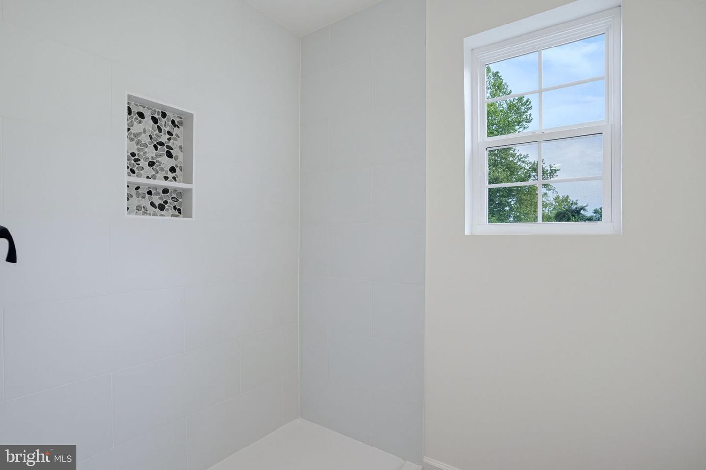 14452 Slim St Property Photo 30