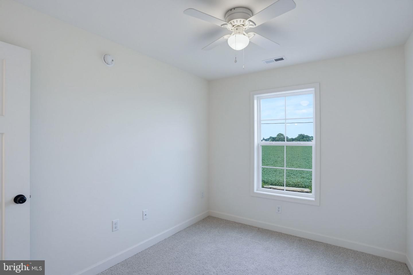 14452 Slim St Property Photo 35