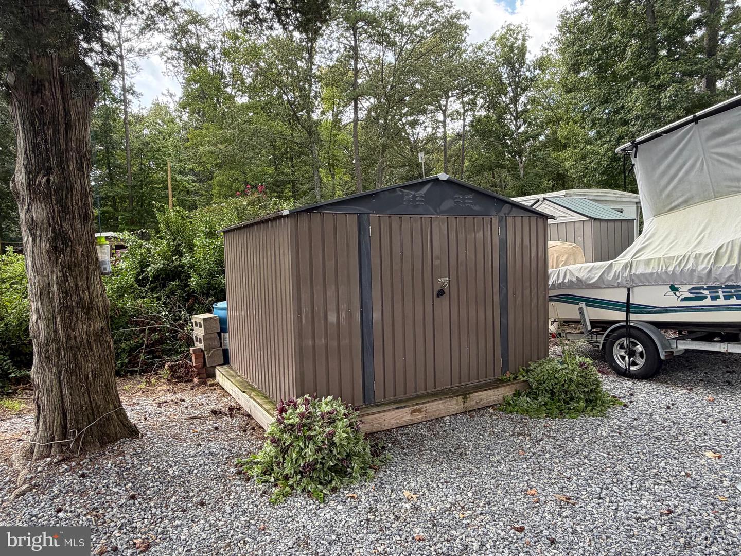 25448 Corkys Ln Property Photo 18