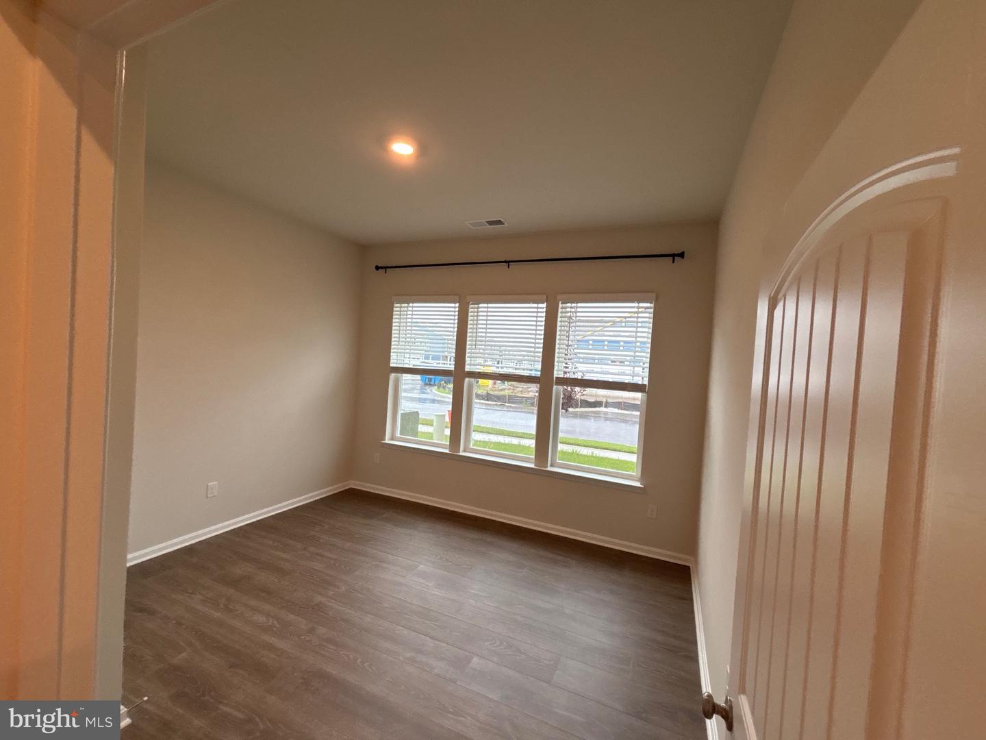 34336 East Lake Property Photo 17