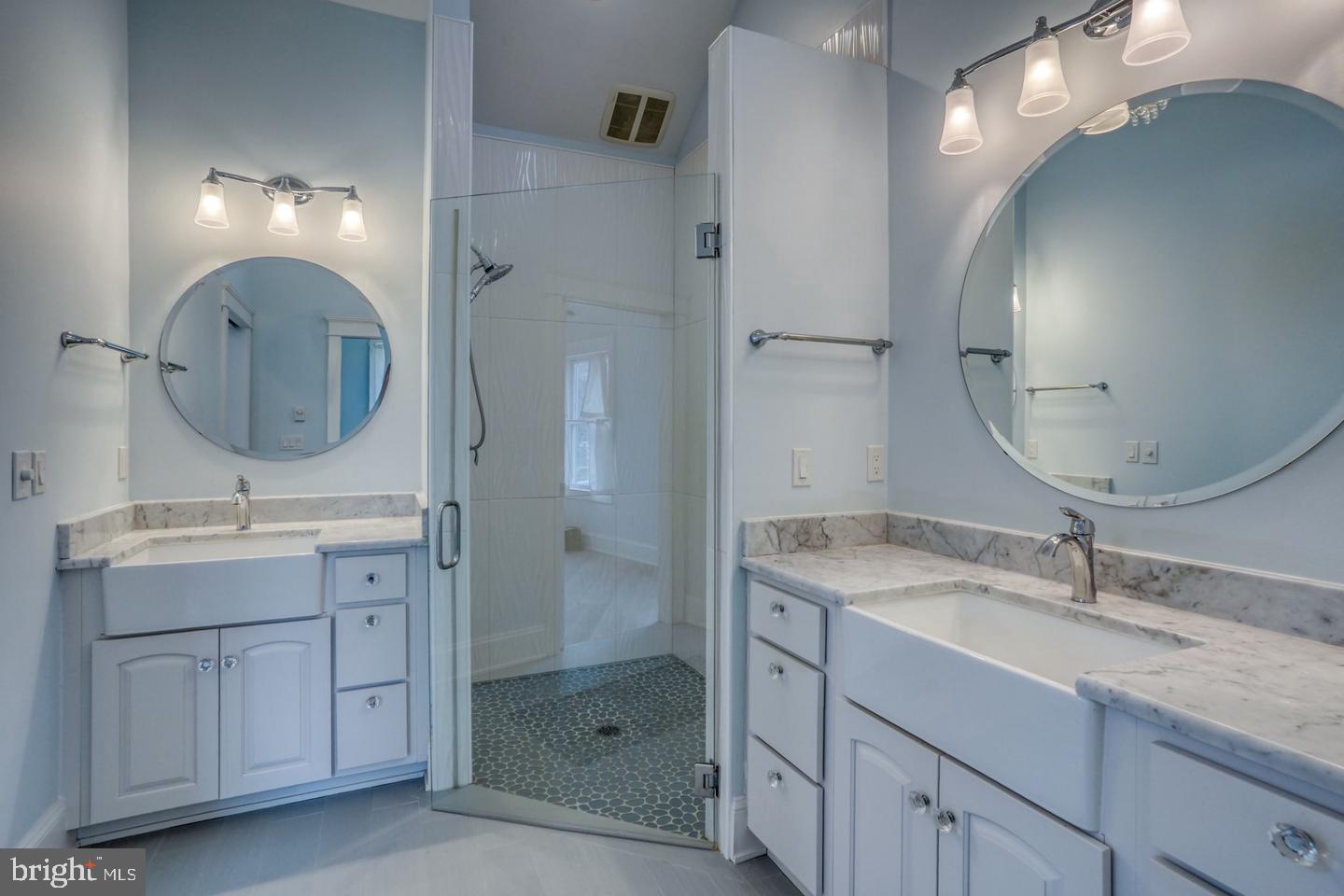237 2nd St Property Photo 34