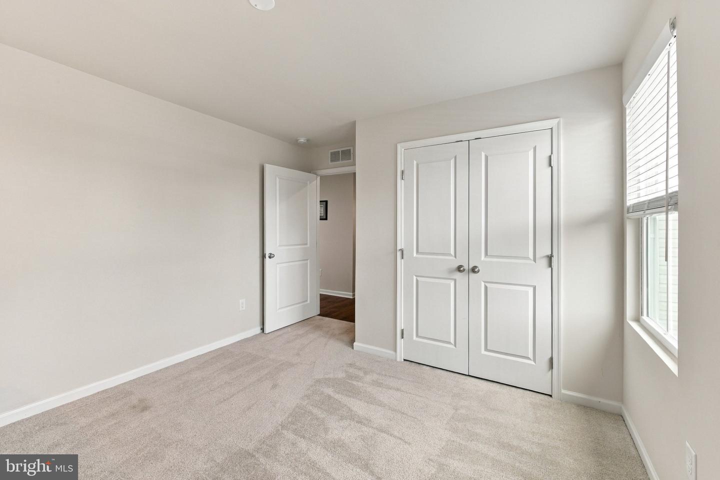 16023 Mcarthur Ln Property Photo 22