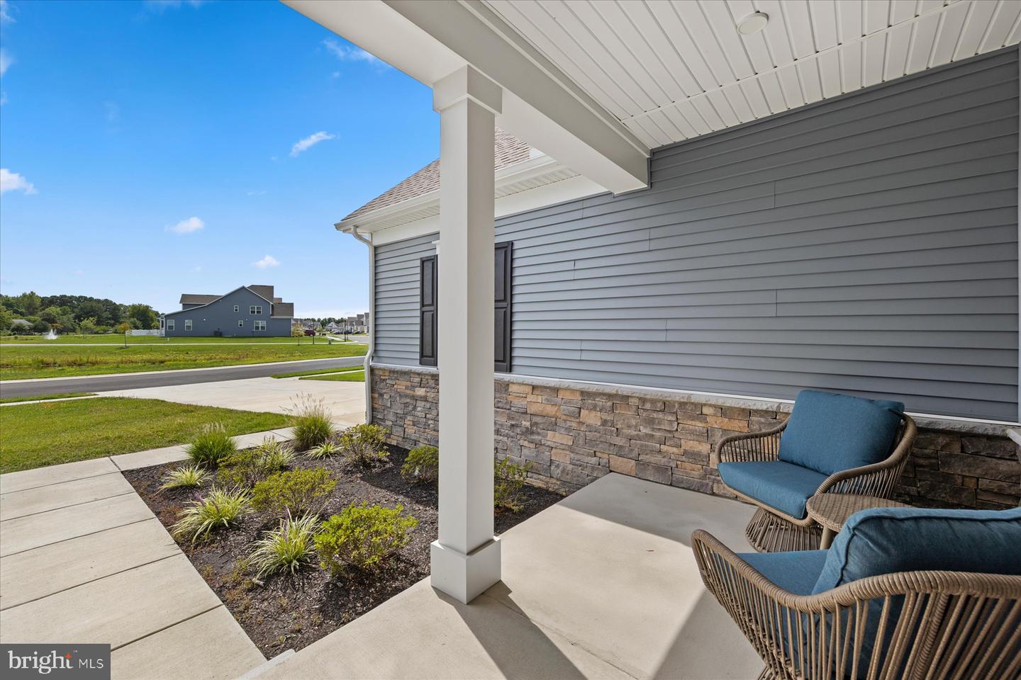 33135 Sea Lions Ct Property Photo 3