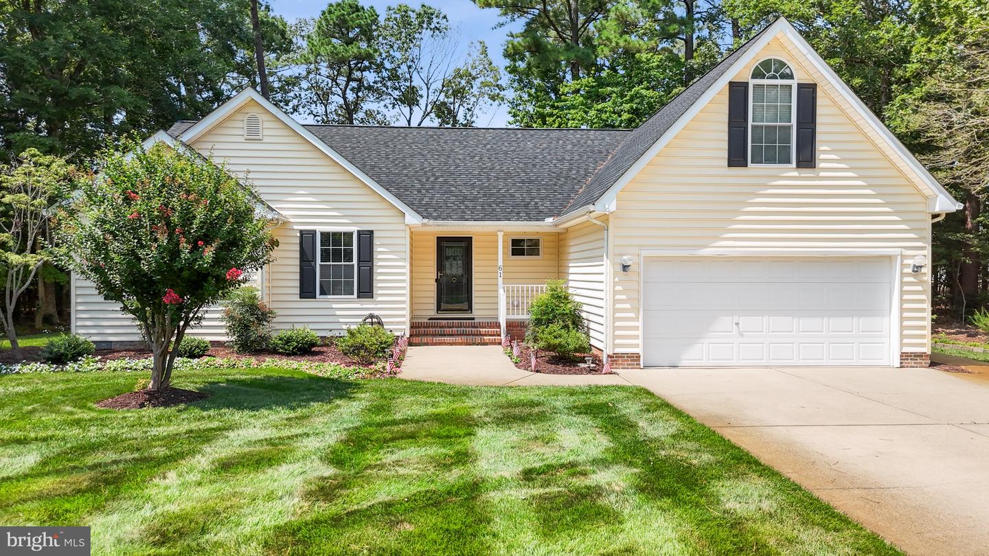61 Aintree Dr Property Photo 4