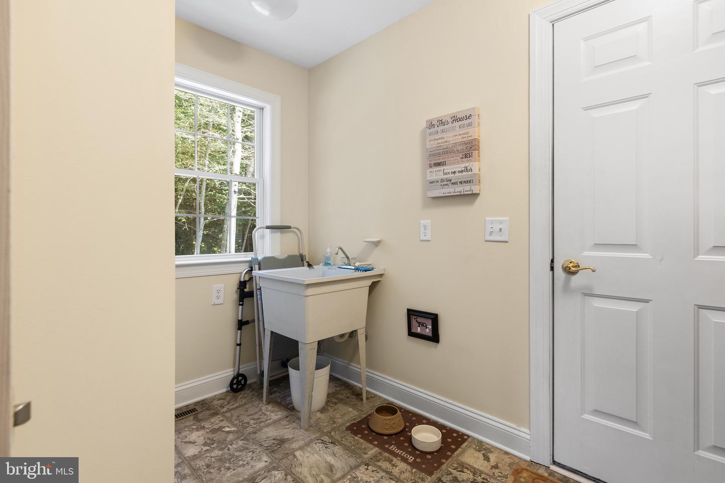 61 Aintree Dr Property Photo 18