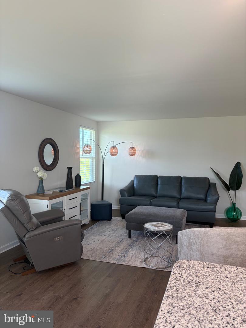 16248 John Adams Ln Property Photo 10