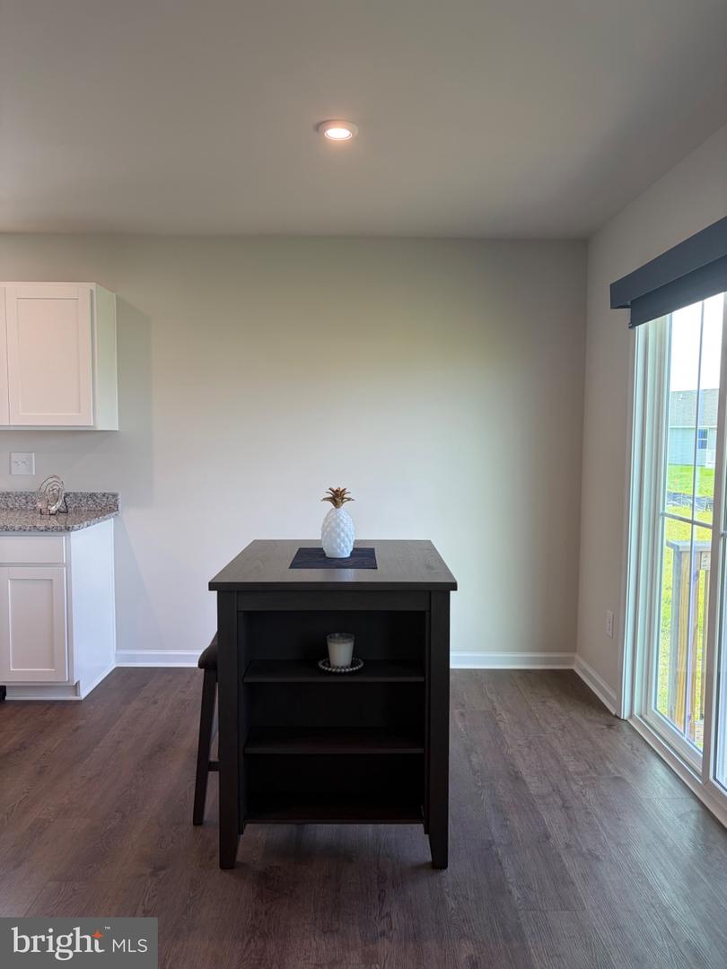 16248 John Adams Ln Property Photo 14