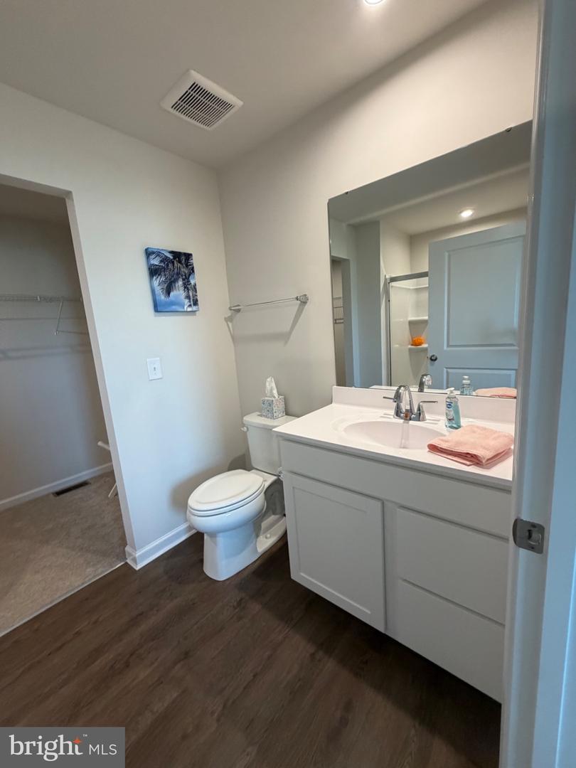 16248 John Adams Ln Property Photo 17