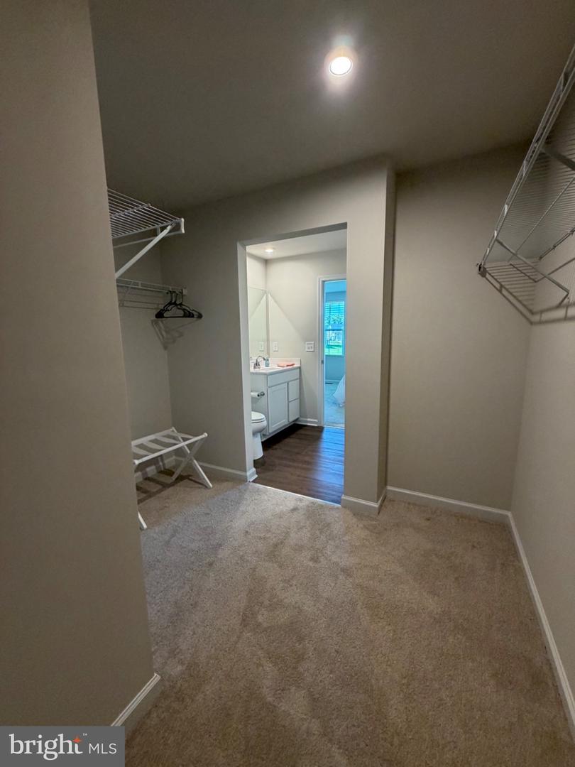 16248 John Adams Ln Property Photo 18