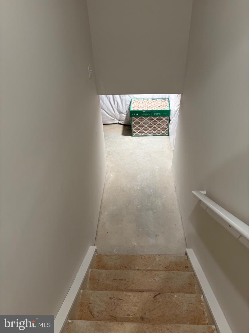 16248 John Adams Ln Property Photo 30