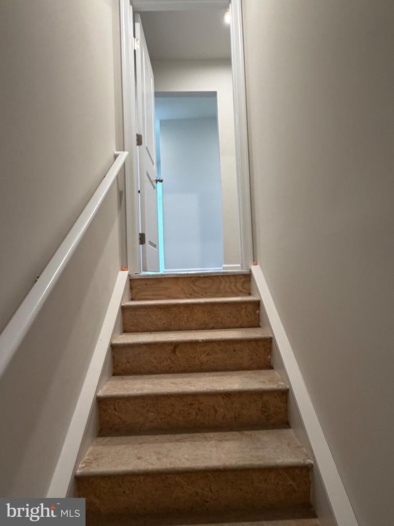 16248 John Adams Ln Property Photo 34