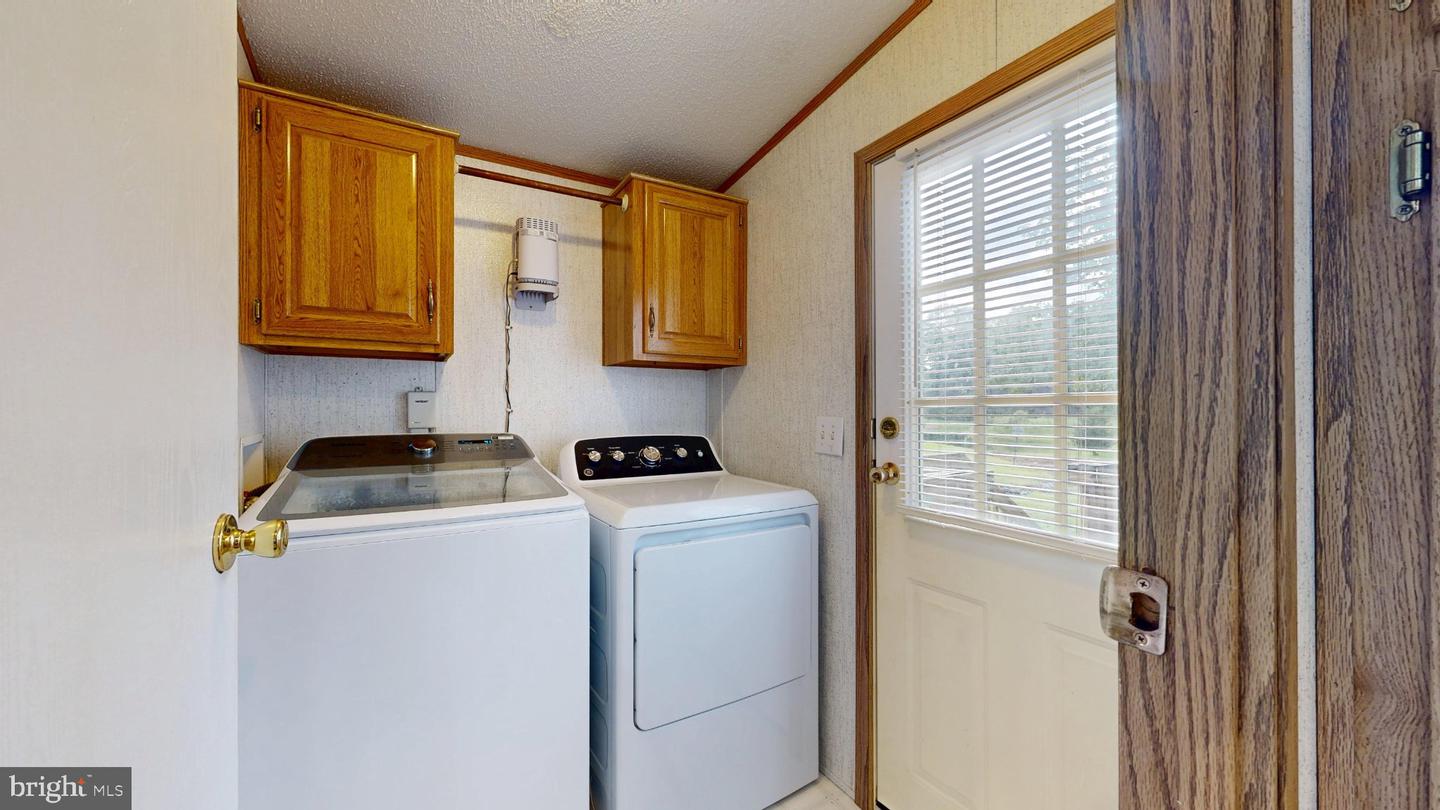DESU2119558 Property Photo 17
