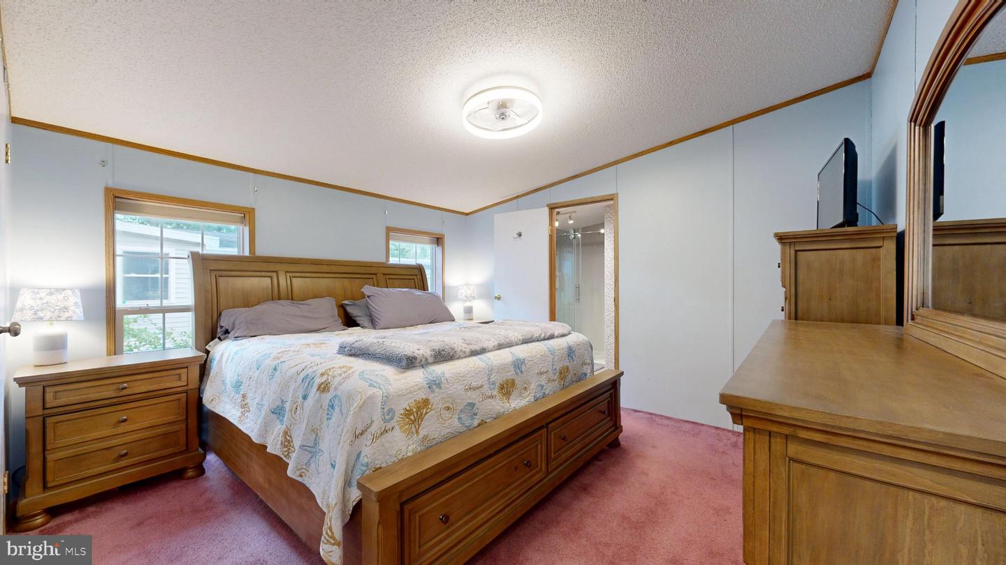 DESU2119558 Property Photo 22