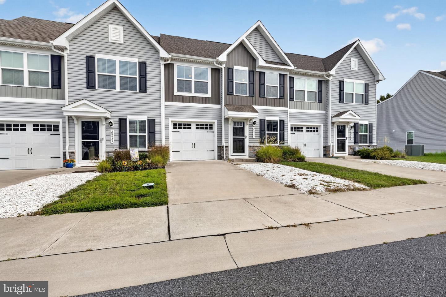 28047 Dew Drop Ln Property Photo 1