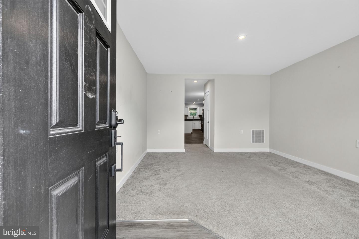 28047 Dew Drop Ln Property Photo 7
