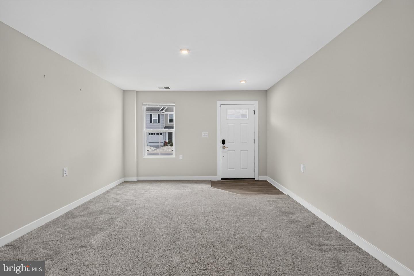 28047 Dew Drop Ln Property Photo 9