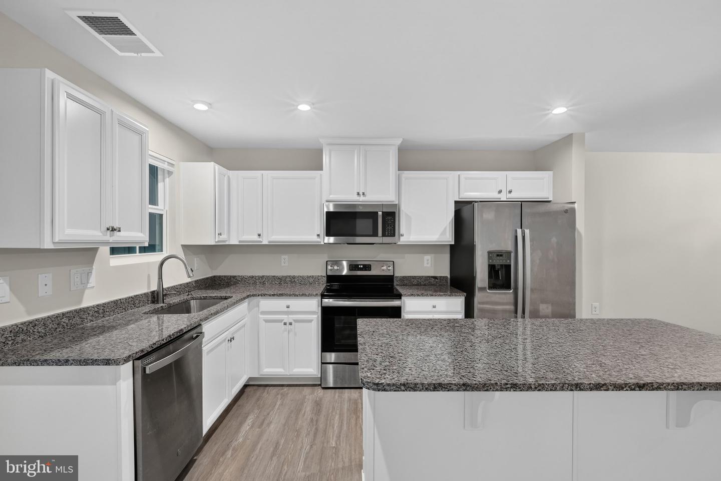 28047 Dew Drop Ln Property Photo 16