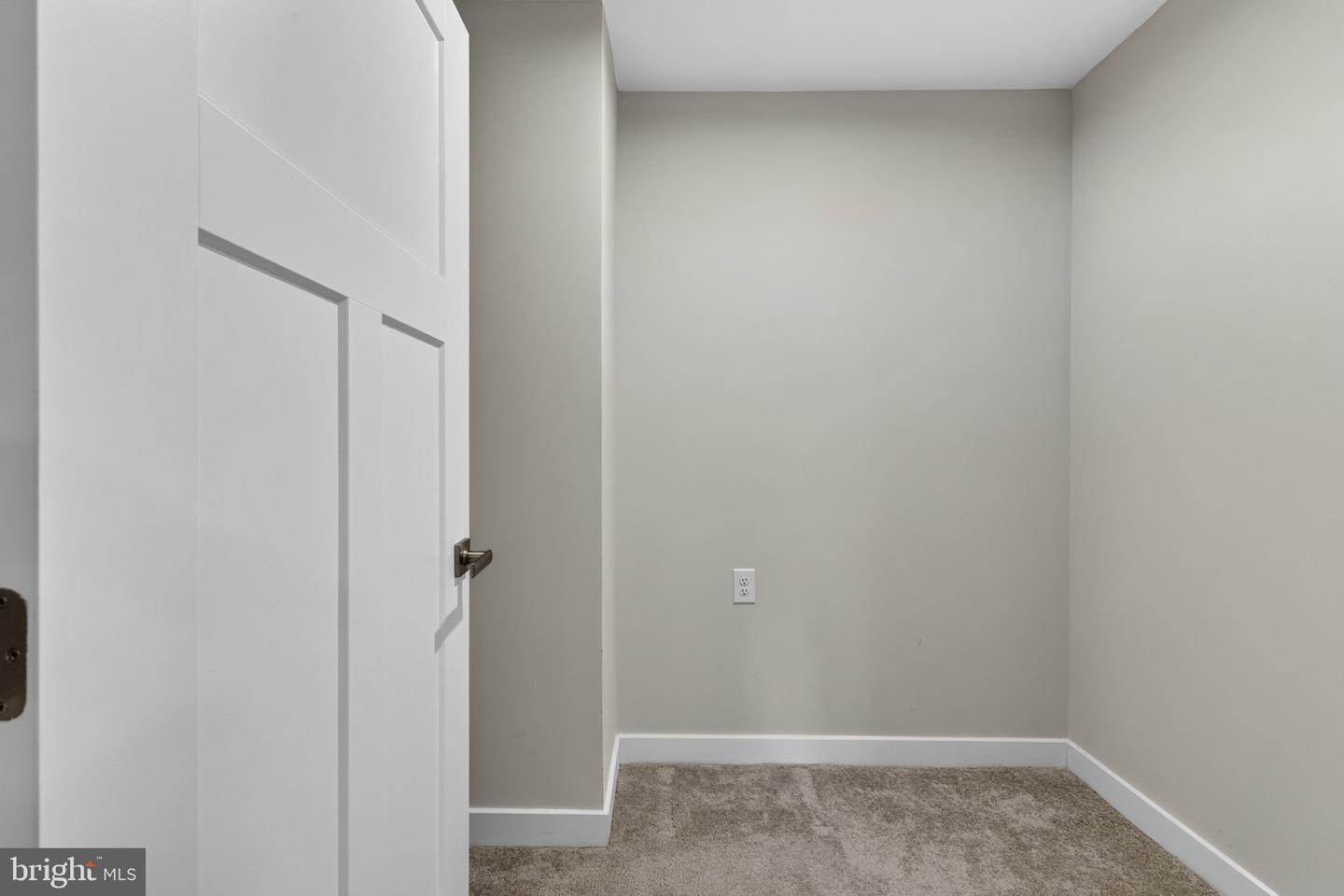 28047 Dew Drop Ln Property Photo 26