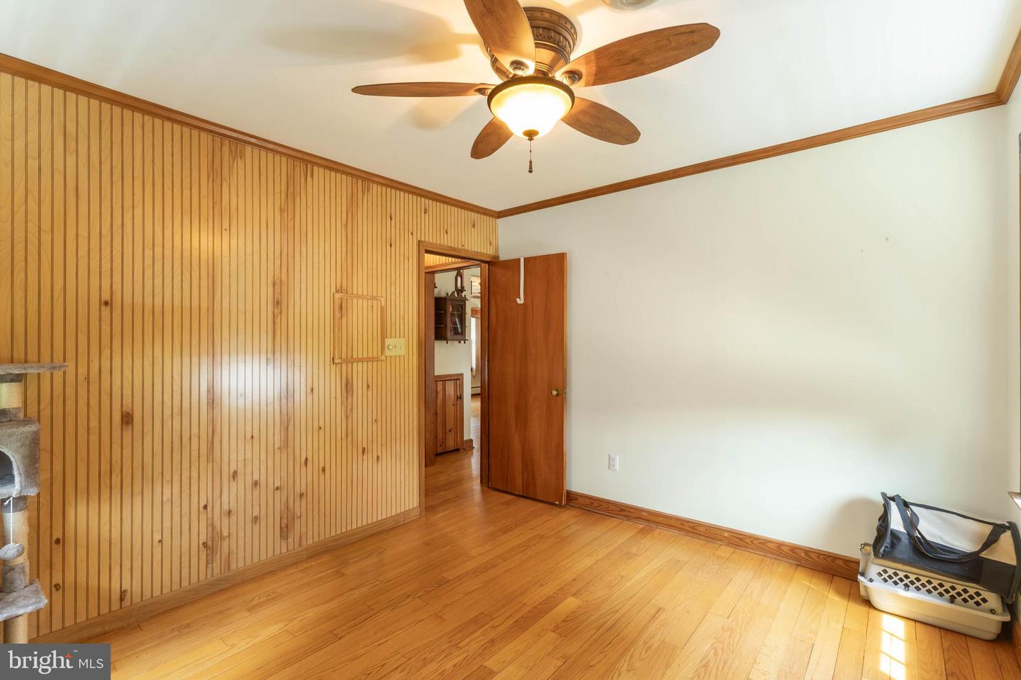 513 W Spruce St Property Photo 9