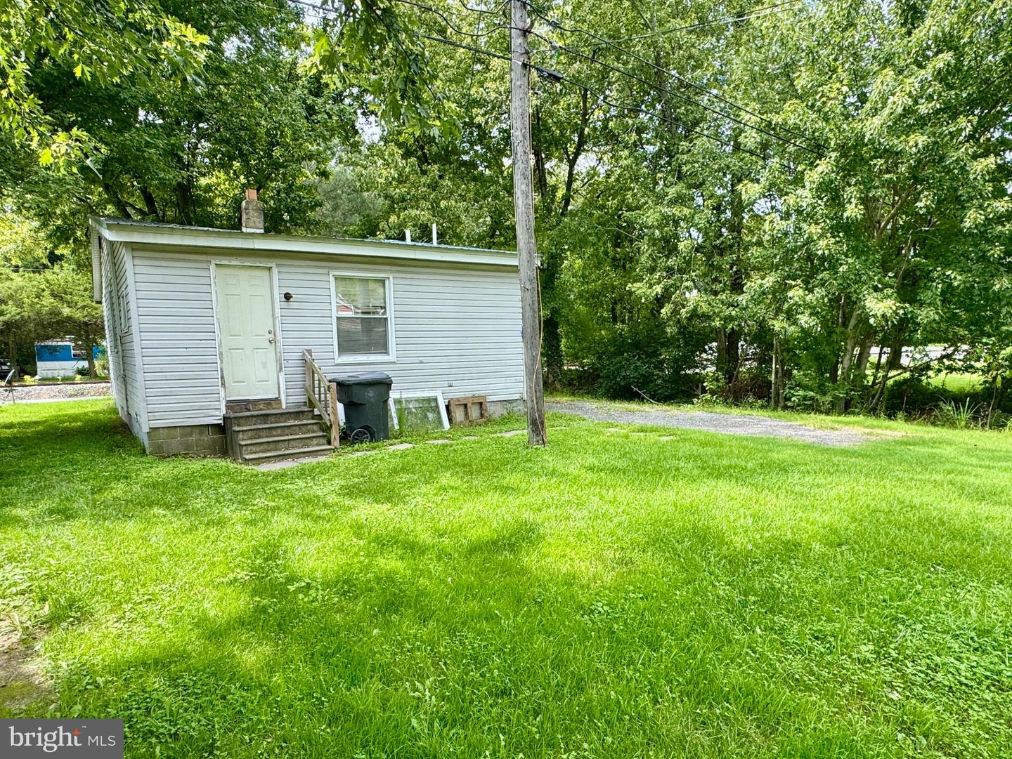 60 E Railroad Ave Property Photo 6