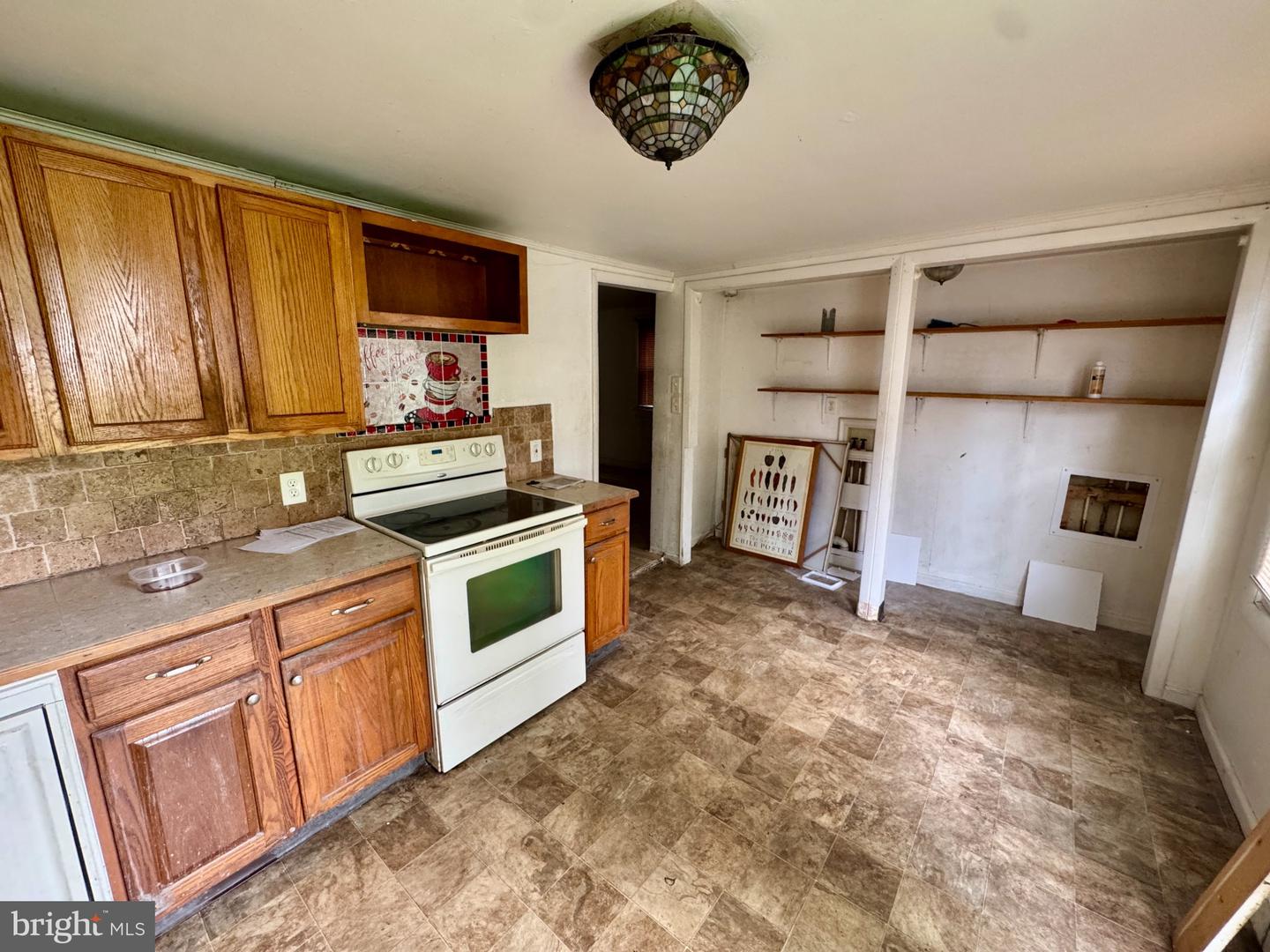 60 E Railroad Ave Property Photo 15