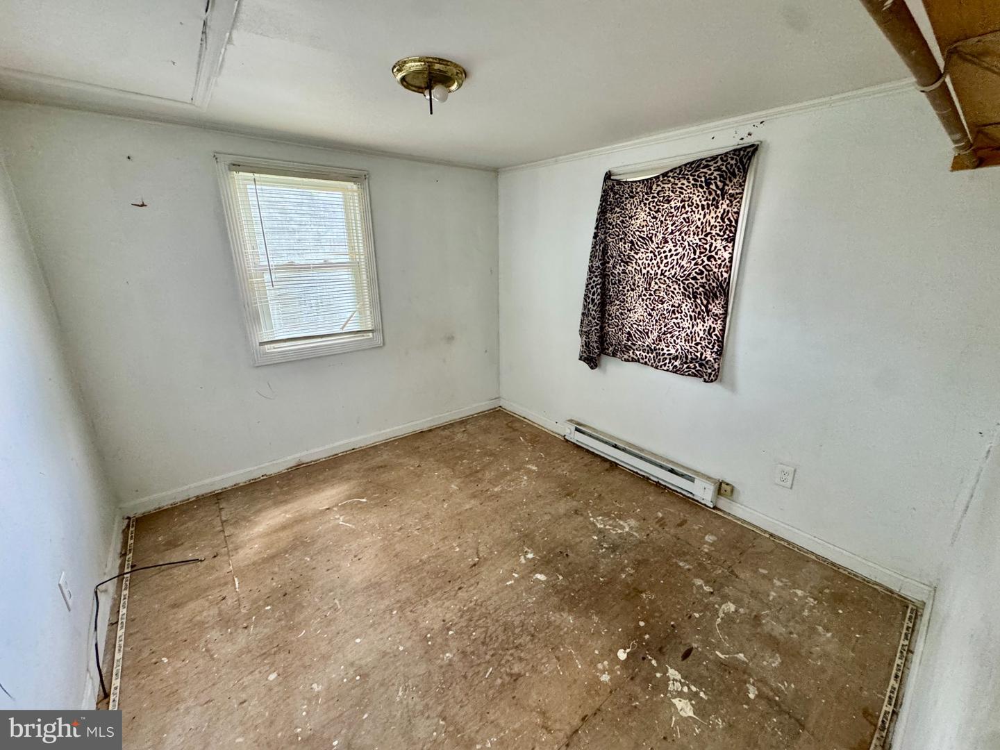 60 E Railroad Ave Property Photo 16